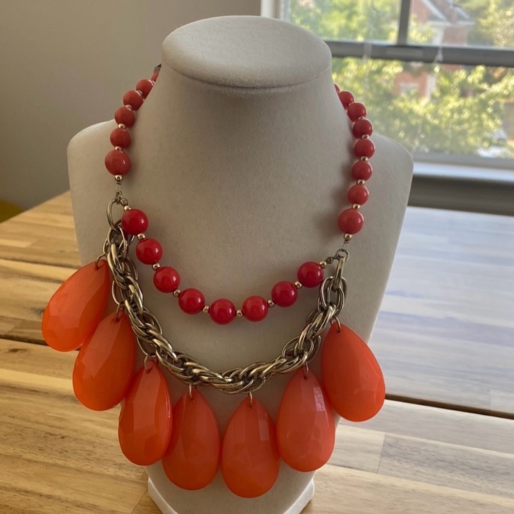 ✨🆕✨Vintage Coral 🪸Red Maximalism Beaded Statement Necklace